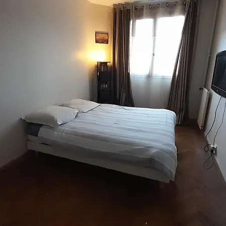Apartment Comfy 85m2 In A Calm Area In Montreuil 10min From Paris